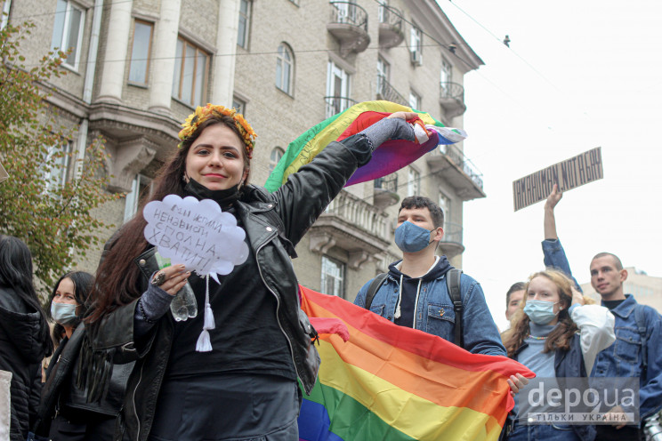 "Як з худобою": У Києві після маршу ЛГБТ…