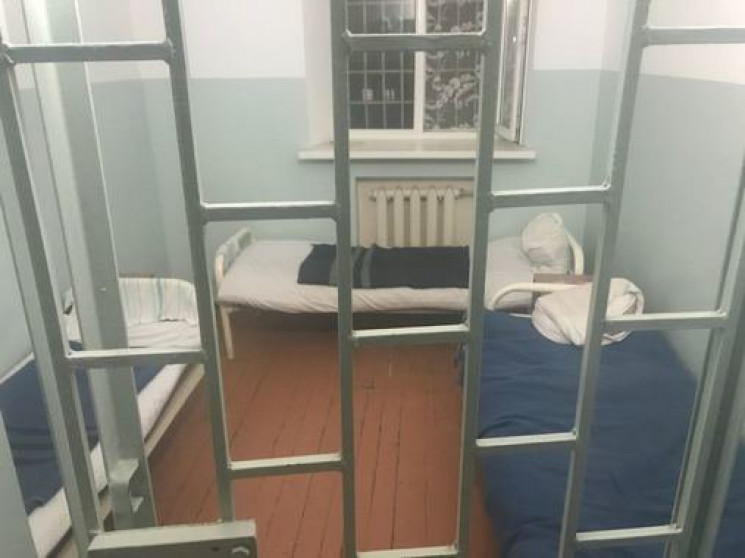 Жителя Тернопільщини, що намагався поріз…