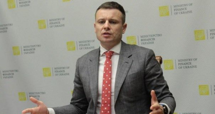 В Украине хотят невакцинированных госслу…