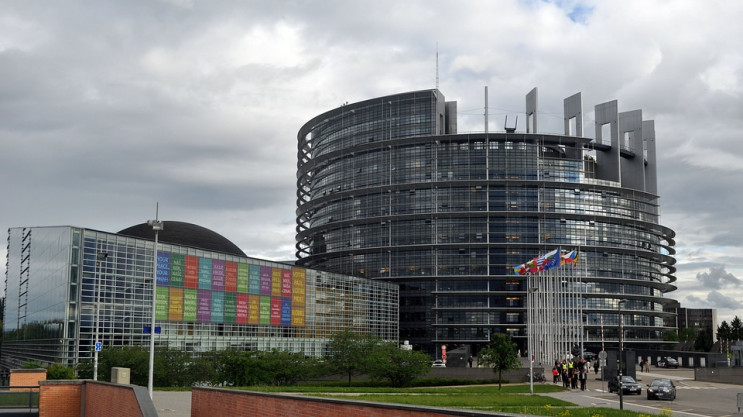 Европарламент призвал ЕС не признавать в…