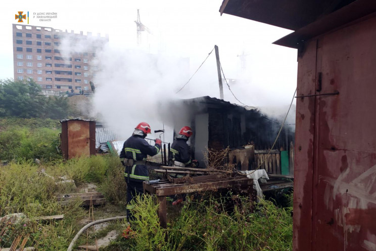 Пожежа на будівництві: У Хмельницькому н…