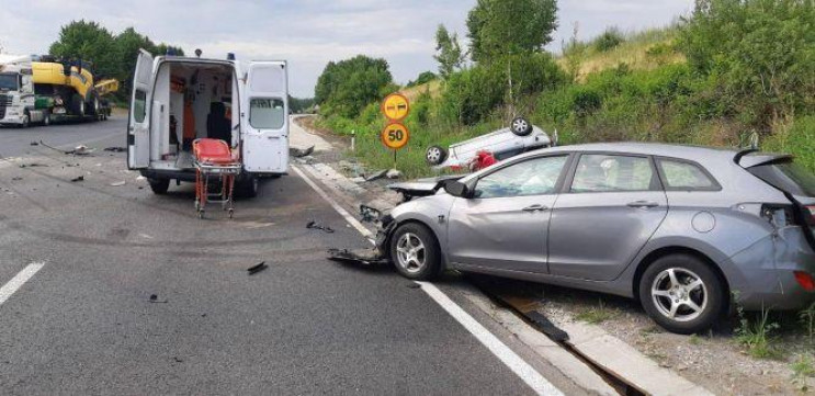 У Вінницькому районі зіткнулися два авто…