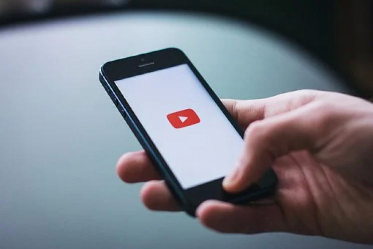 YouTube видалив німецькі канали пропаган…