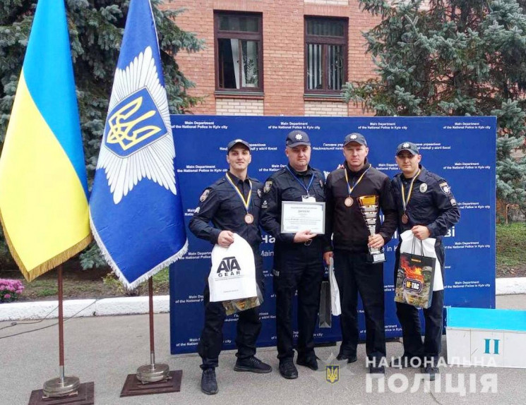 Вінницькі поліцейські вибороли третє міс…