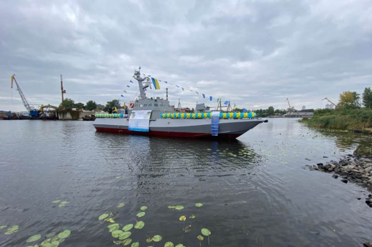 В Україні спустили на воду восьмий броне…