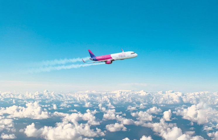Wizz Air відновлює рейси з Києва до Неап…