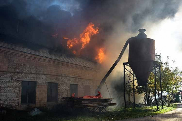 В Тернополе горел мансардный этаж над ст…