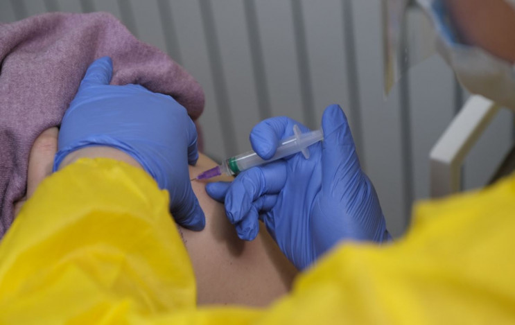COVID-вакцинація в Україні: Майже 7,5 мл…