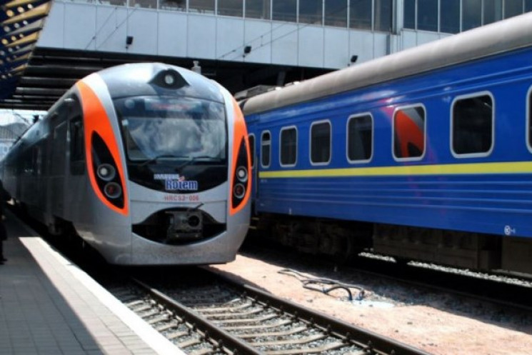 До Дня захисників України курсуватиме 15…