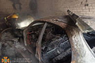 На Дніпропетровщині у гаражі згорів авто…