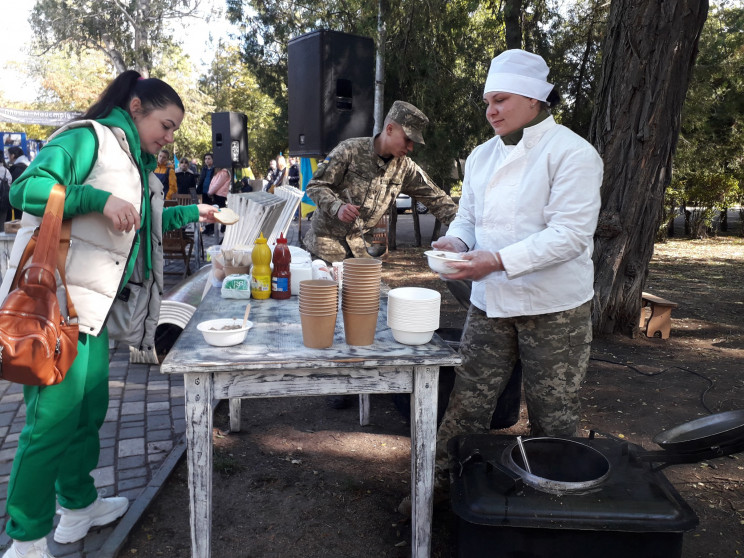 Одесити відсвяткували День Захисників та…