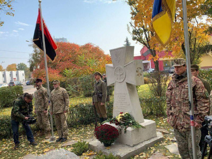 У Києві в Куренівському парку відкрили п…