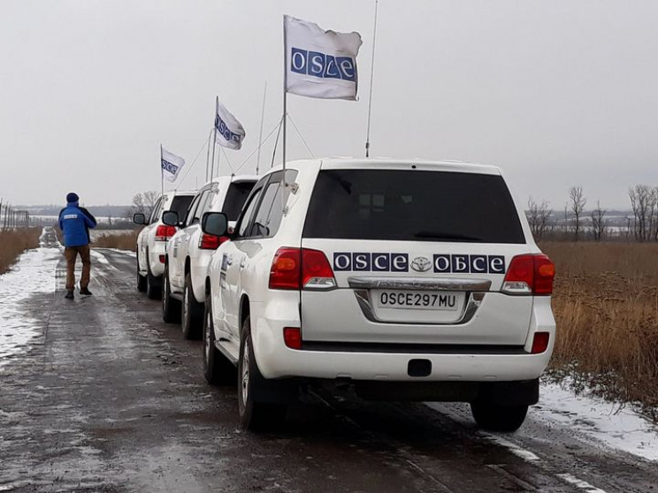 Спостерігачі ОБСЄ в заручниках на Донбас…