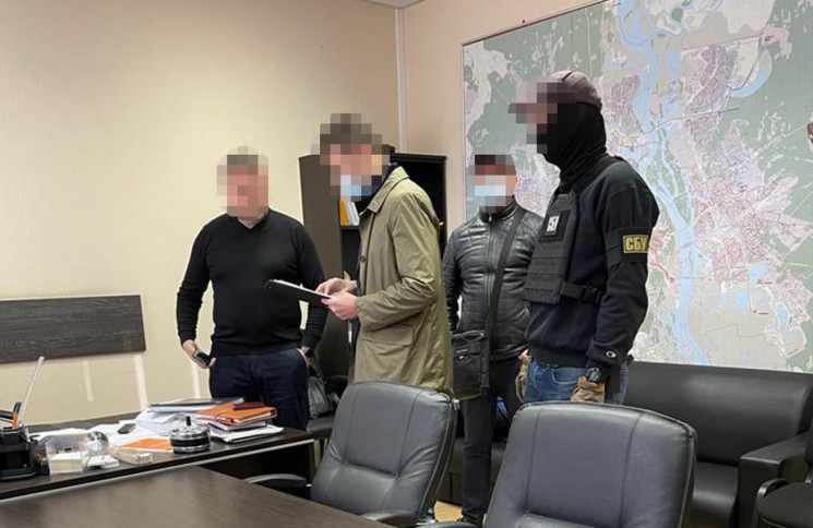 Прокуратура прийшла з обшуками в "Київте…