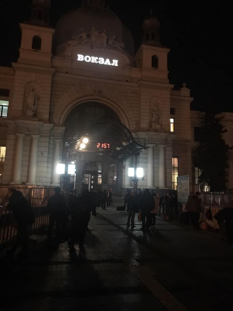 У Львові вночі "замінували" вокзал…
