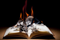 На Харківщині згоріла бібліотека…