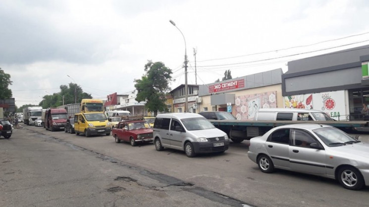 В Николаеве огромная пробка: На мосту ст…