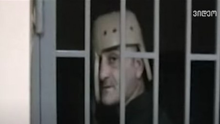 Тюремный скандал против Саакашвили оказа…