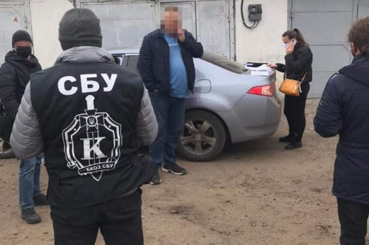 В Луганской области задержали чиновника…