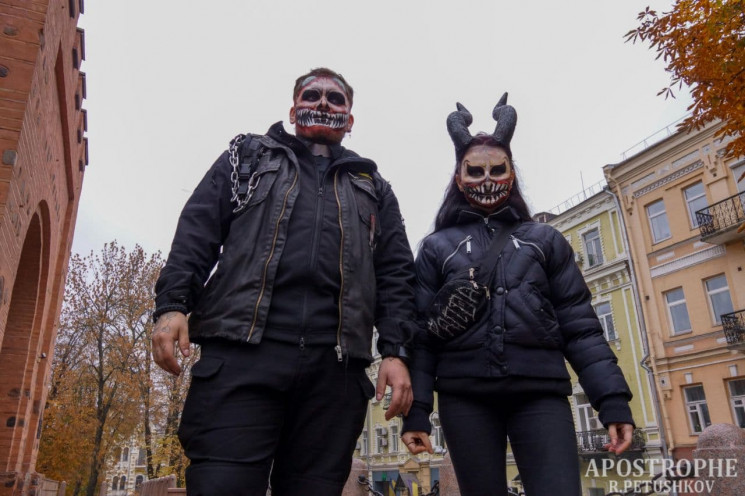У Києві пройшов костюмований парад до Ге…