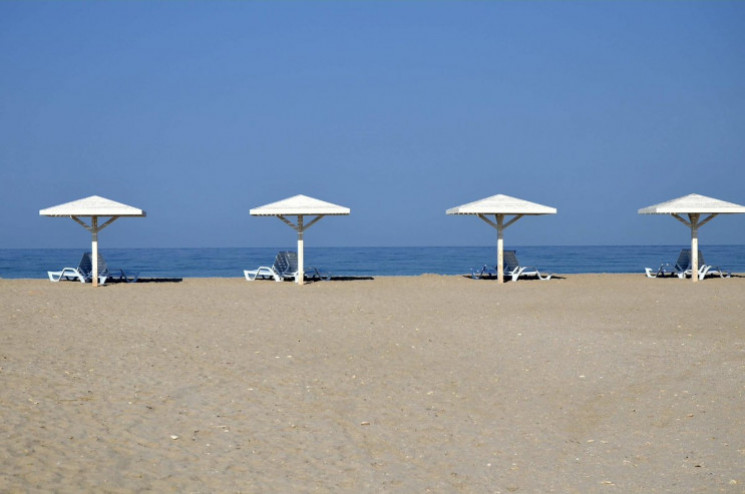 Хроніки окупованого Криму: Пусті пляжі,…