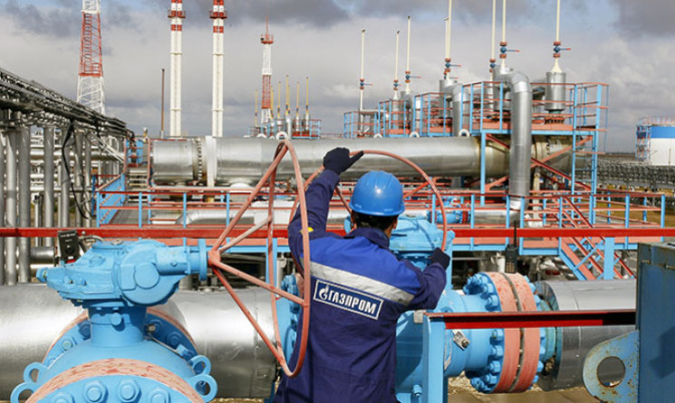"Газпром" снова сократил объемы транзита…