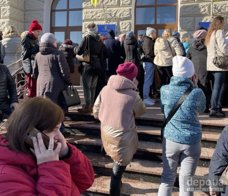 В Хмельницком митингуют антивакцинаторы…