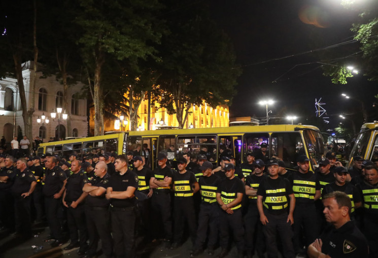 Протесты в Тбилиси: Повторят ли грузины…