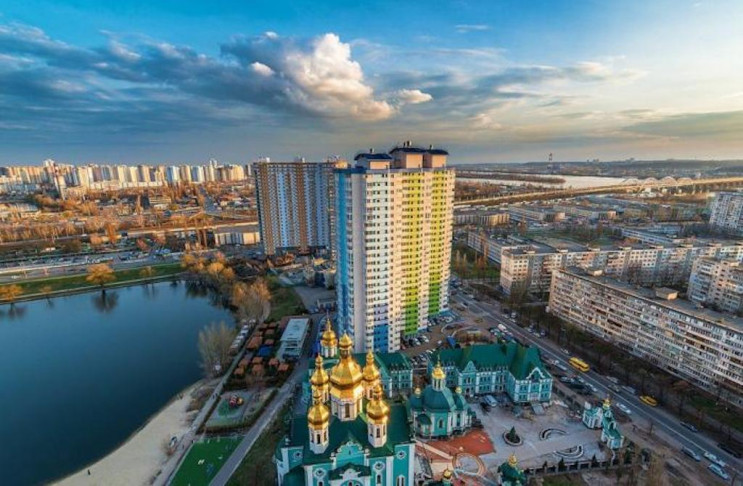 У Києві до 20 грудня перекрили рух на Бе…