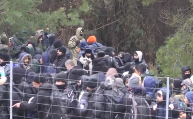 В Польше задержаны все мигранты, прорвав…