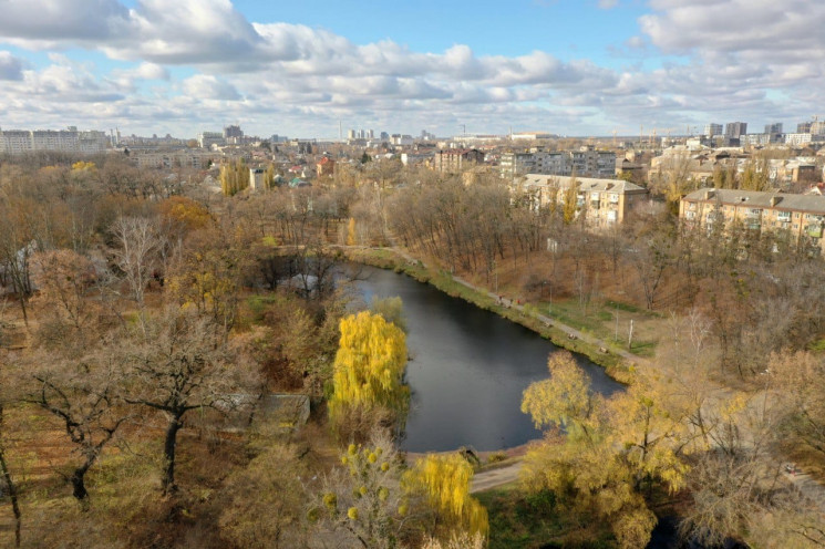 Купи сміття та безхатченки: У Києві пока…