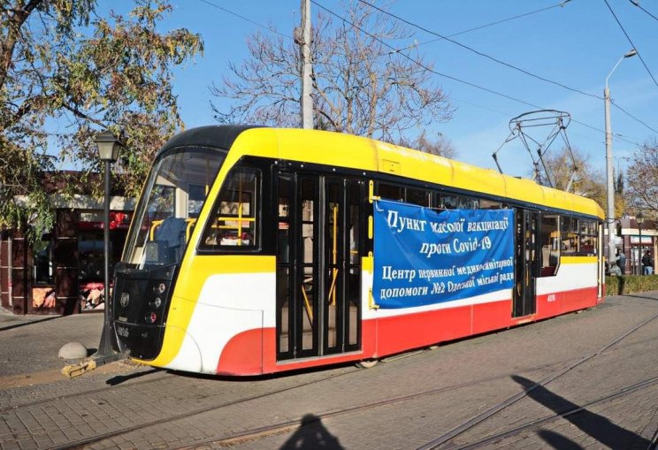 В Одесі почав працювати трамвай, в якому…