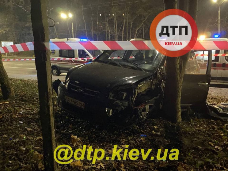 Водій таксі помер за кермом: У Києві на…