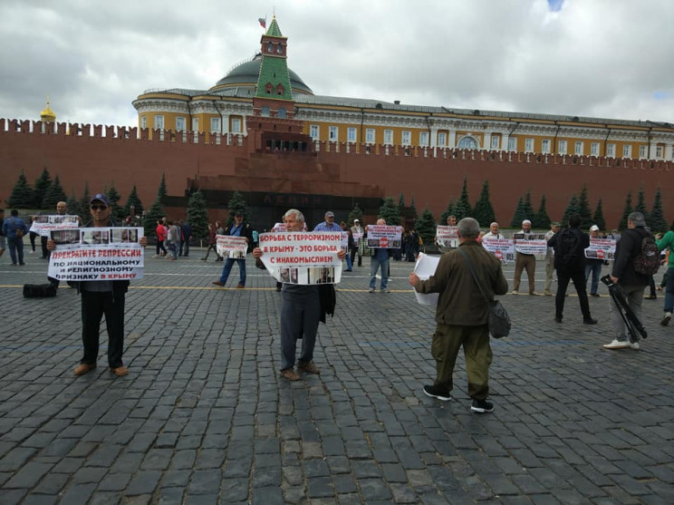 Стали известны имена задержанных в Москв…