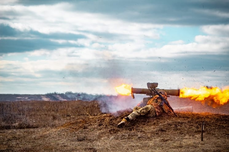 Ситуация на Донбассе: Враг атакует позиц…