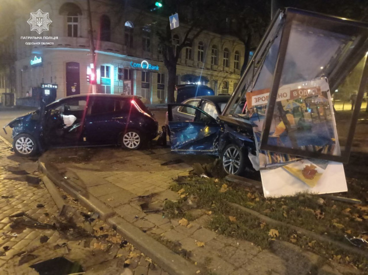 В центре Одессы столкнулись две иномарки…