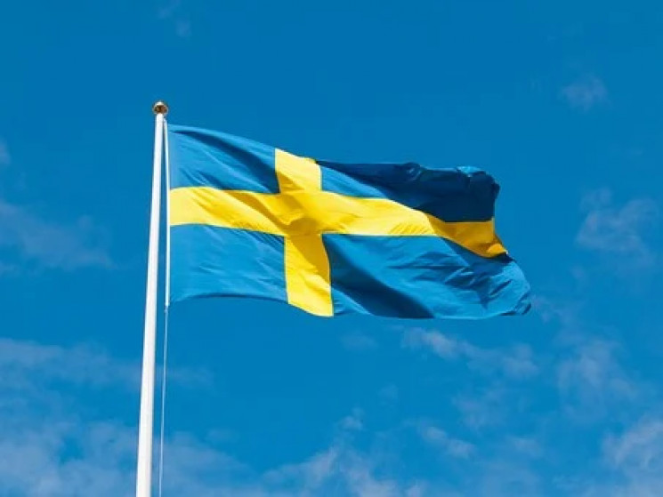 Швеция готова направить в Украину военны…