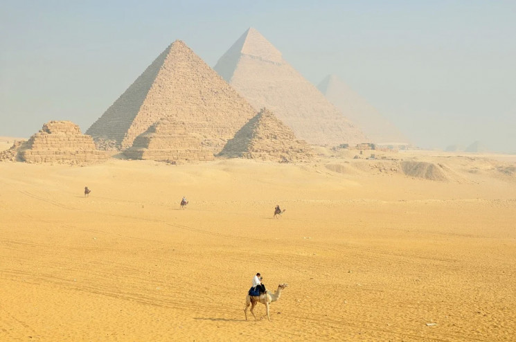 Археологи в Египте нашли Храм Солнца, ко…
