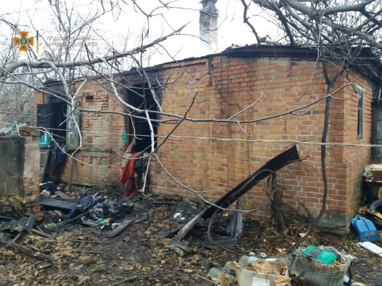 У будинку на Харківщині згоріли дві люди…