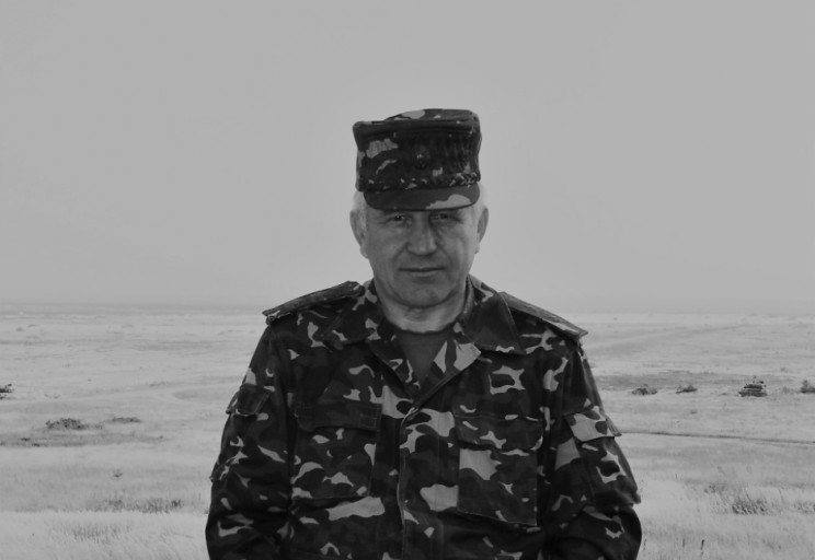В Киеве скончался бывший командующий Сух…