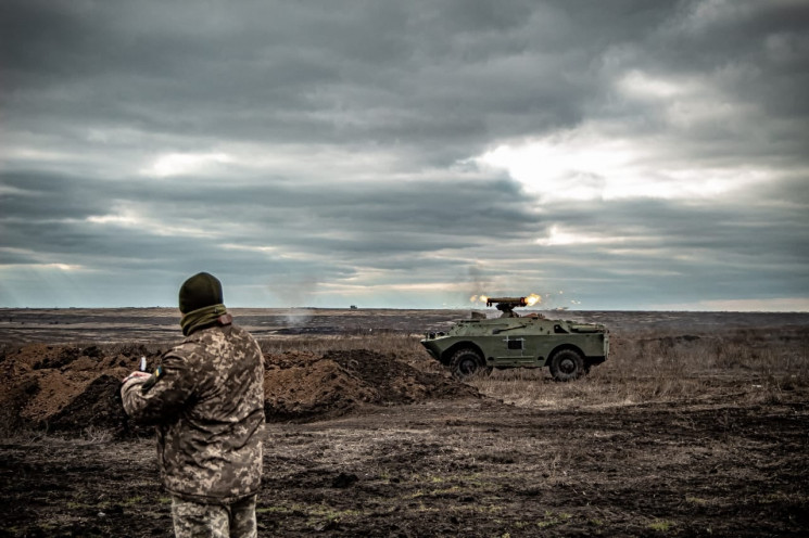 Оккупанты на Донбассе бьют по позициям В…