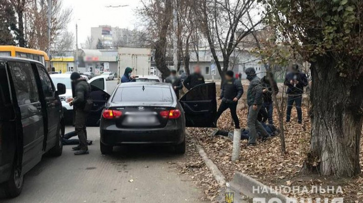 В Донецкой области задержали рэкетиров-и…