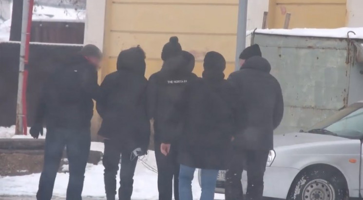 На России задержали подростка за подгото…