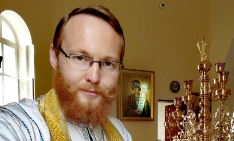 На Росії священника відсторонили від слу…