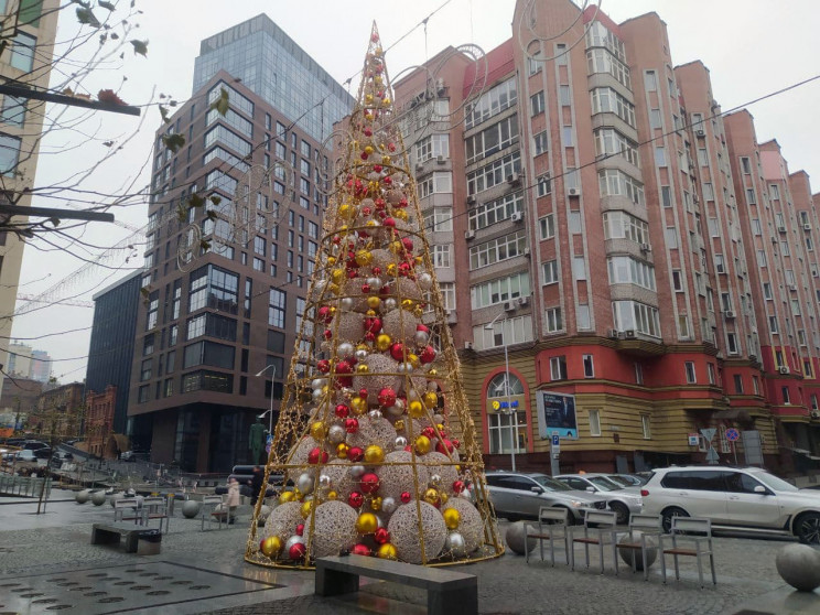 В Днепре на Екатеринославском бульваре у…