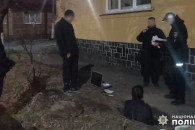 Поліцейські Мукачева затримали крадія ка…