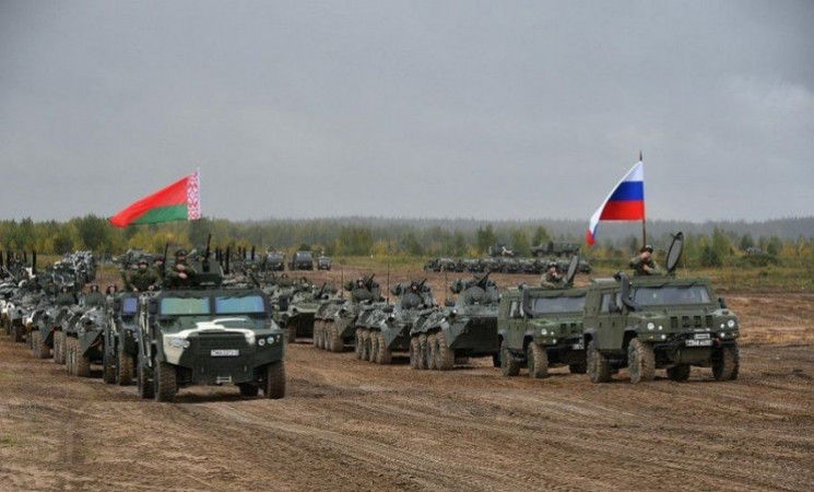 На границе Украины Беларусь проведет вое…