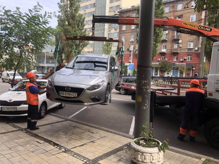 Квест для столичних автовласників: Перел…