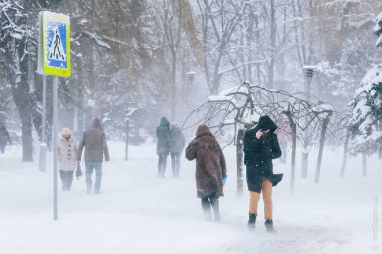 В первый день зимы Украину заметет снего…