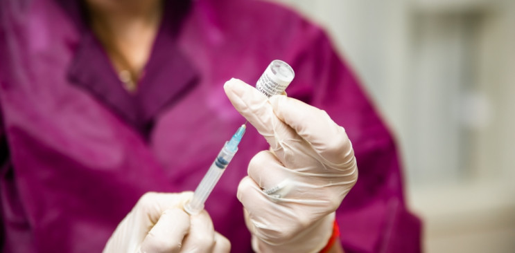 На Дніпропетровщині вакцинували третину…